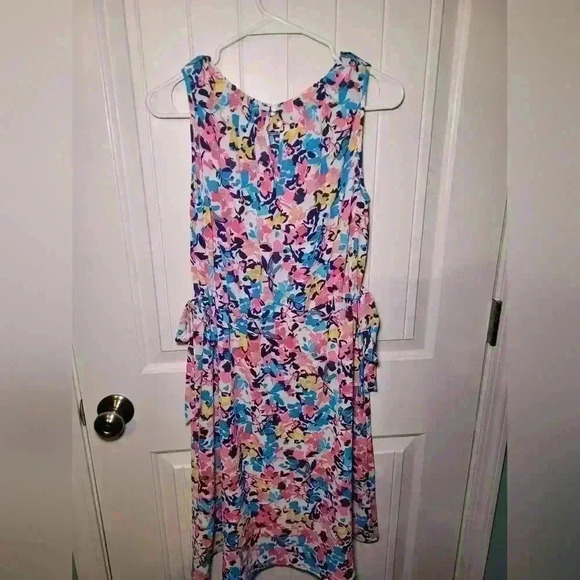 Juicy couture Floral dressed size medium. - Picture 3 of 6
